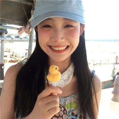 鲜花盛开的村庄